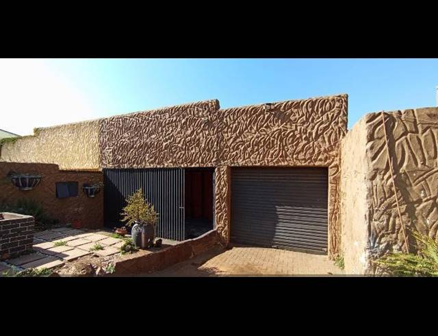 3 BEDROOM HOUSE FOR SALE IN ELSBURG